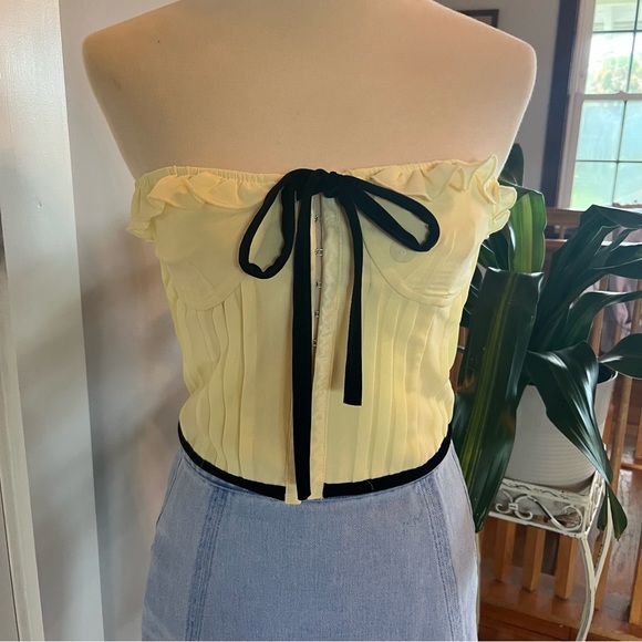 PacSun Tops - butter bustier yellow corset lace up top with velvet details and bow NWT